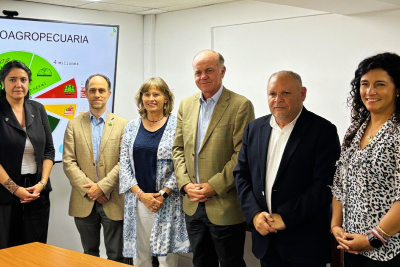 SNA y Gobierno Regional de Valparaíso coordinan acciones para fortalecer la agricultura y el desarrollo rural