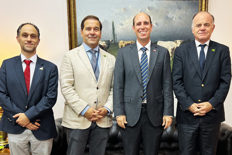 SNA impulsa agenda hídrica junto al  Ministro de Obras Públicas